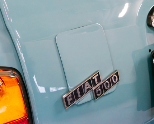 DSC09953_manufakturmarton_ladedose_blog Ladeklappe des Fiat 500, jetzt ebenfalls mittelblau lackiert und geschlossen